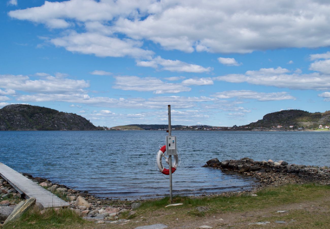 Stuga i Lycke - Cottage Tjuvkil