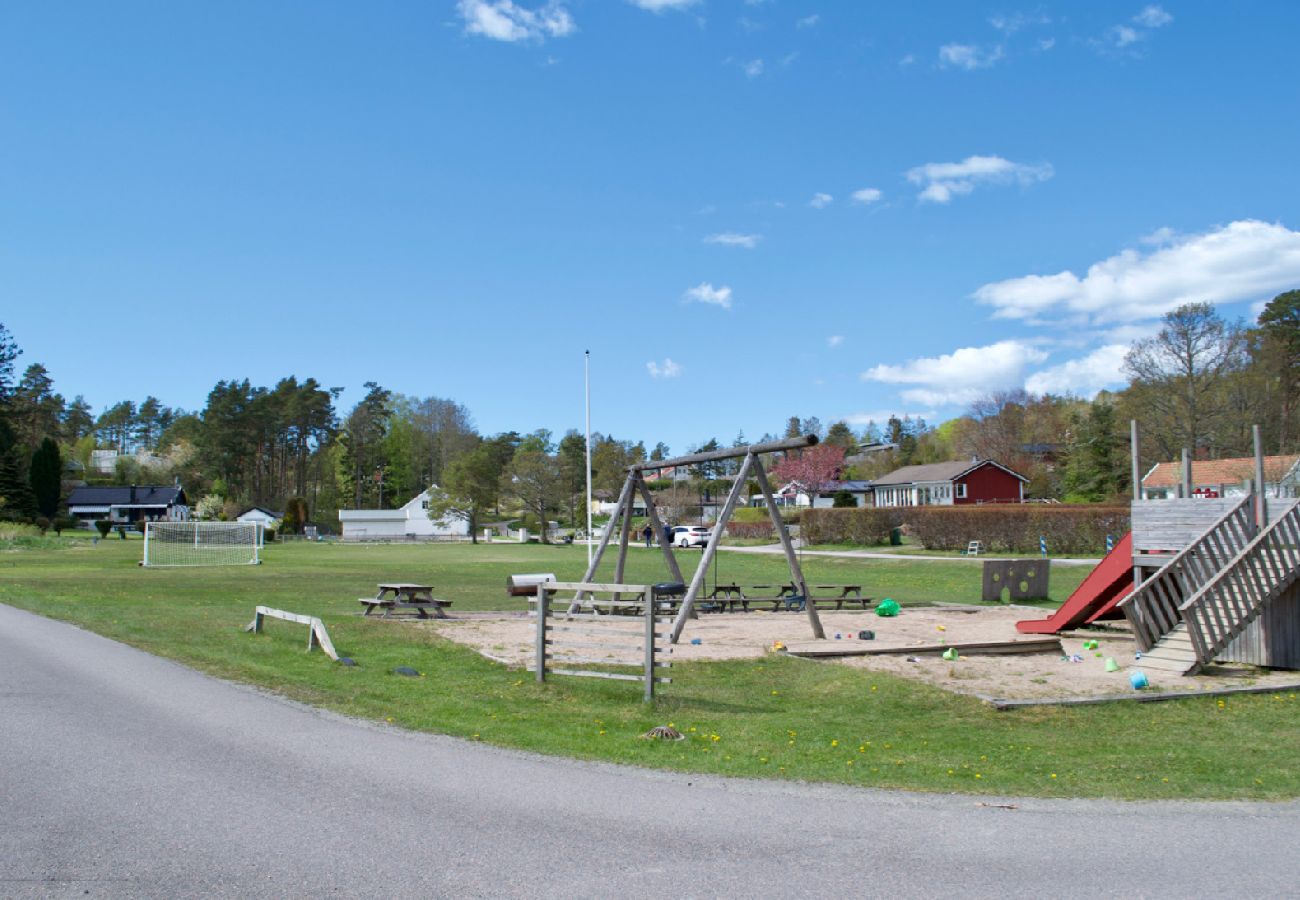 Stuga i Lycke - Cottage Tjuvkil