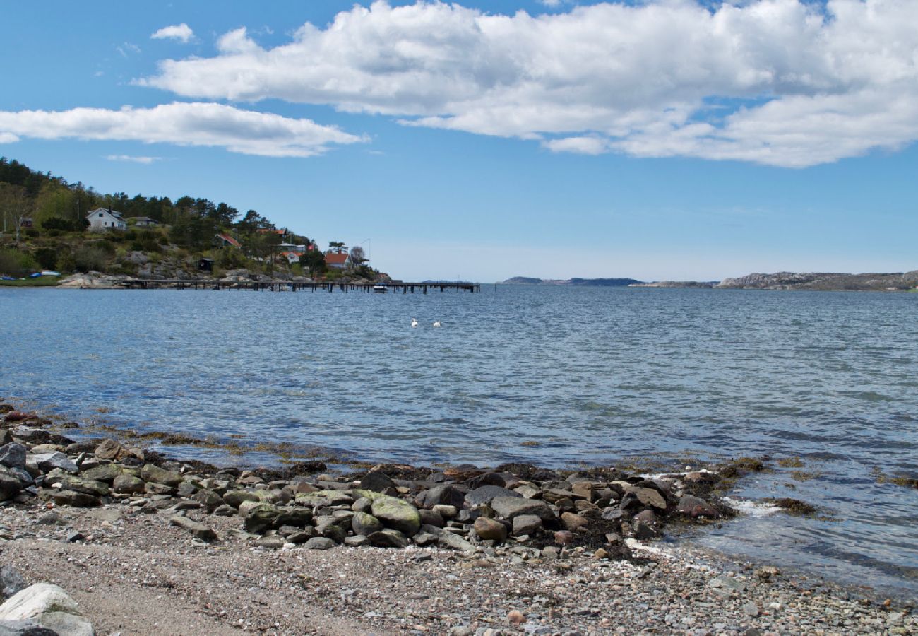 Stuga i Lycke - Cottage Tjuvkil