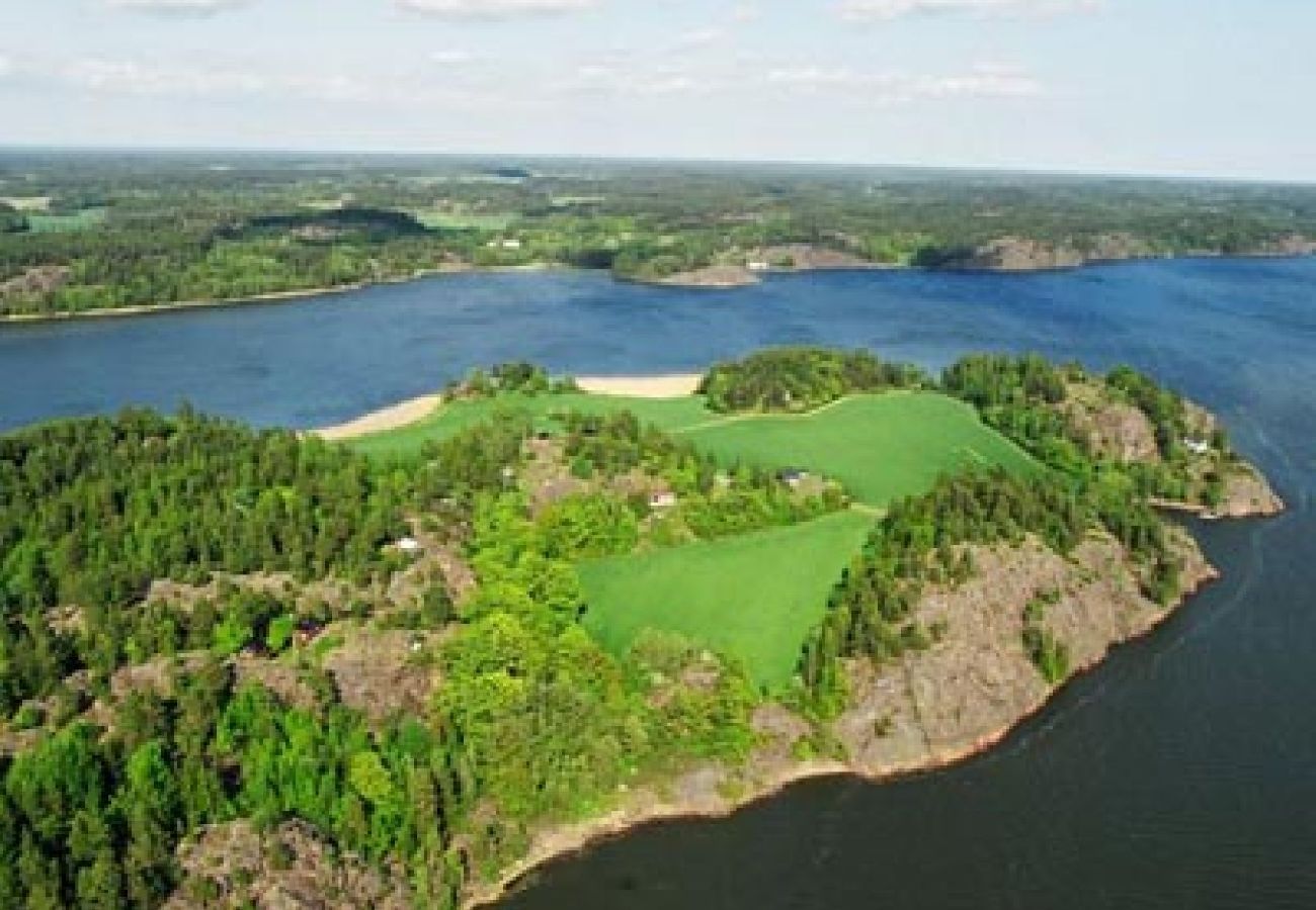 Stuga i Vikbolandet - Backstugan