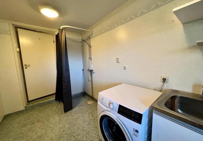 Stuga i Vena - På en vacker tomt i utkanten av byn Stuga i Vena - På en vacker tomt i utkanten av byn