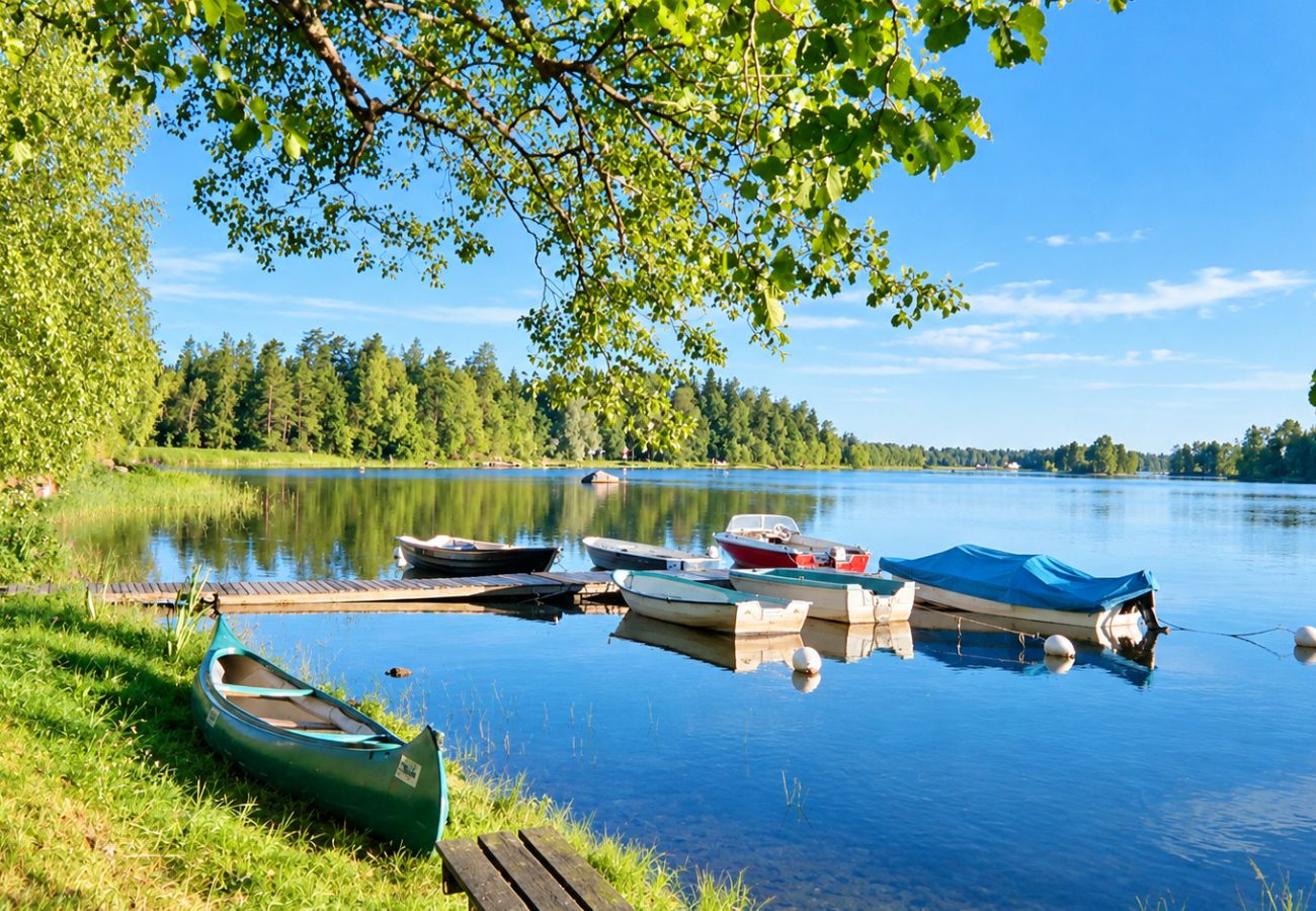 Stuga i Ryd - Semester endast 50 meter från sjön