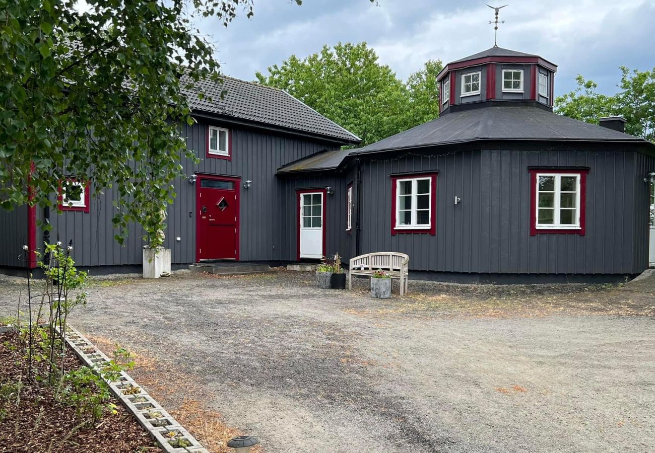 Stuga i Gärsnäs - Octagonen Österlen - ett unikt fritidshus