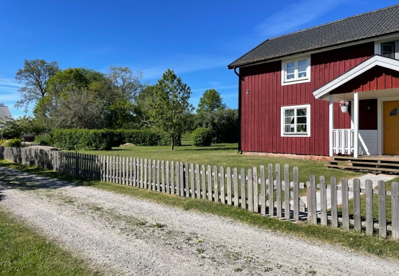 Stuga i Jät - Stort semesterhus på landet nära sjön Åsnen