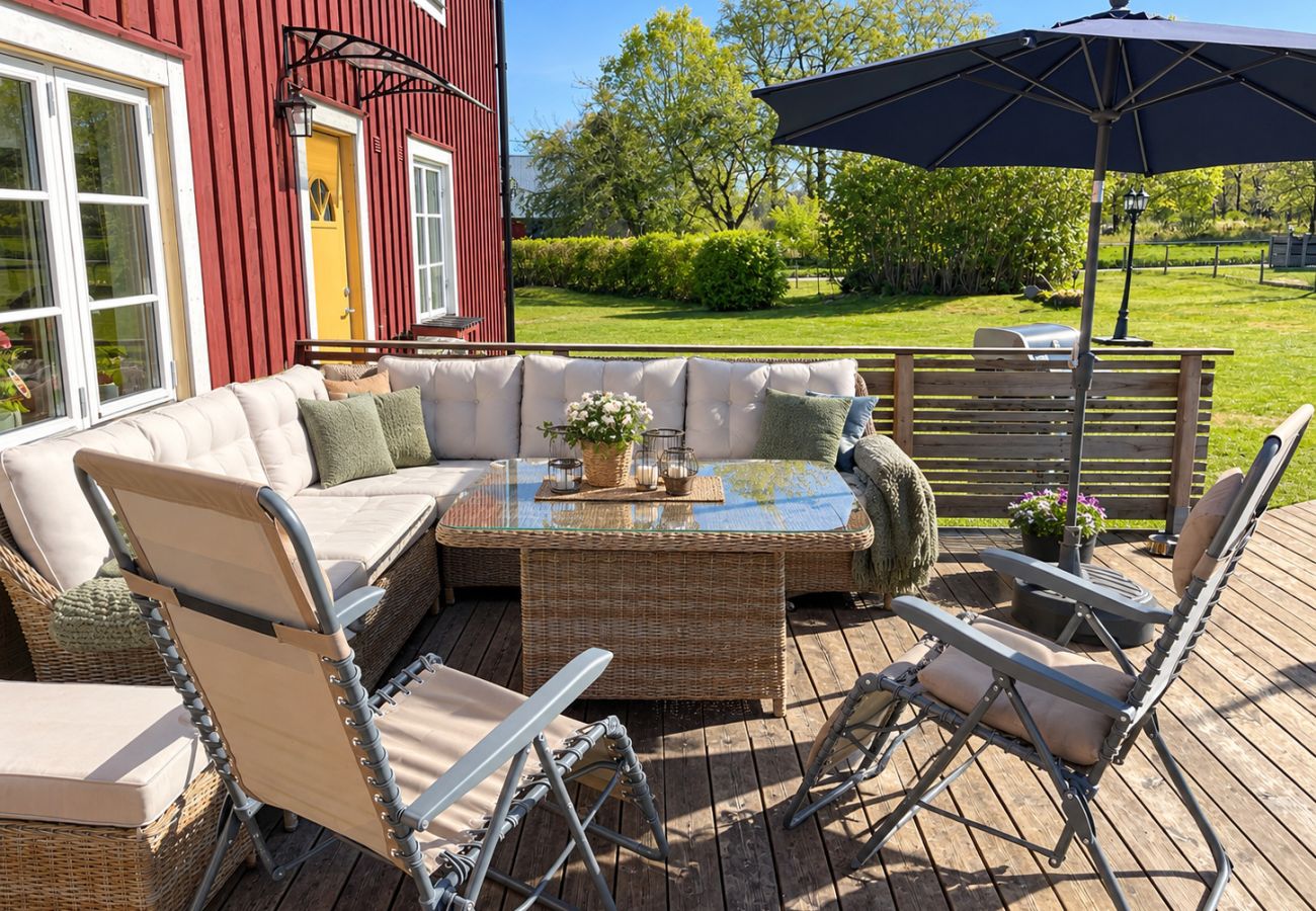 Stuga i Jät - Stort semesterhus på landet nära sjön Åsnen