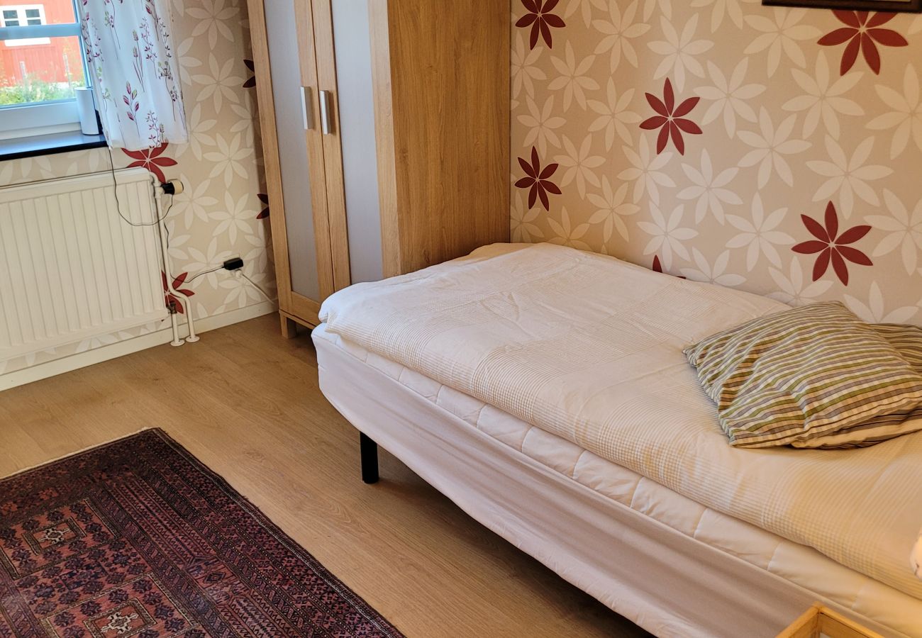 Stuga i Jät - Stort semesterhus på landet nära sjön Åsnen