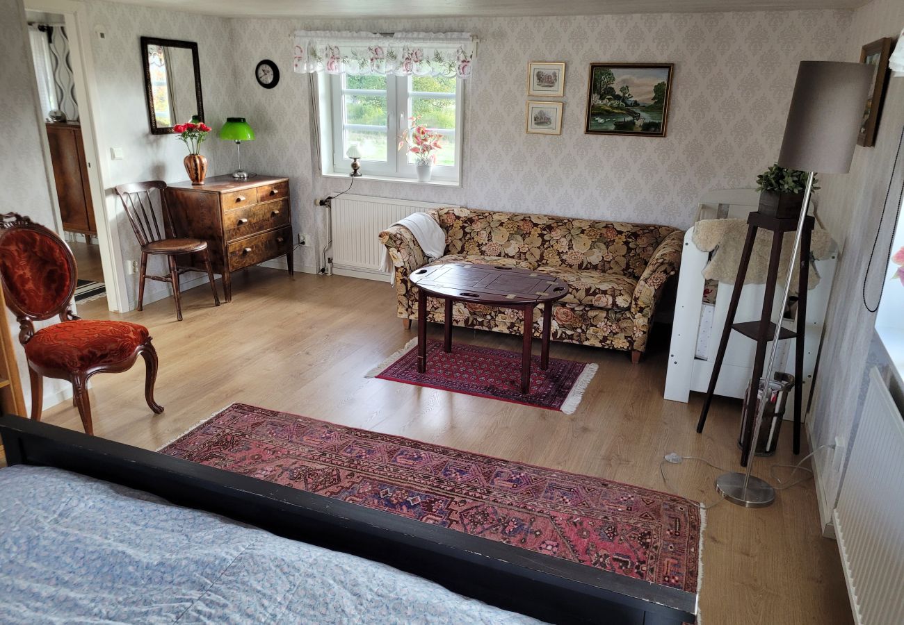 Stuga i Jät - Stort semesterhus på landet nära sjön Åsnen