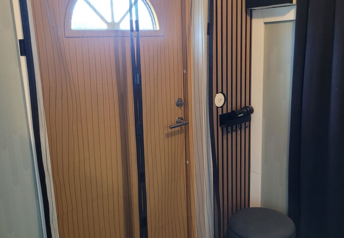 Stuga i Jät - Stort semesterhus på landet nära sjön Åsnen