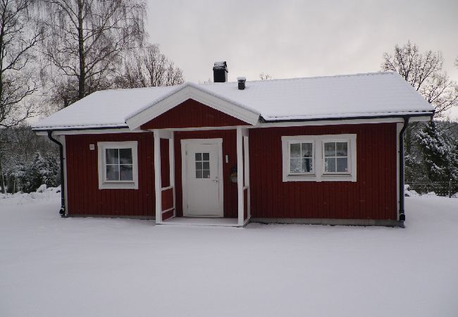 Stuga i Ambjörnarp - En härlig stuga som ligger på en lantgård nära Isaberg