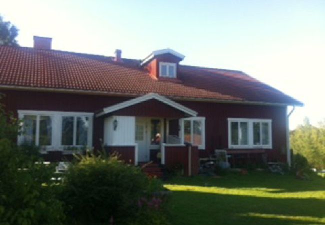 Stuga i Söderbärke - Sjöstuga Barken Stuga i Söderbärke - Sjöstuga Barken