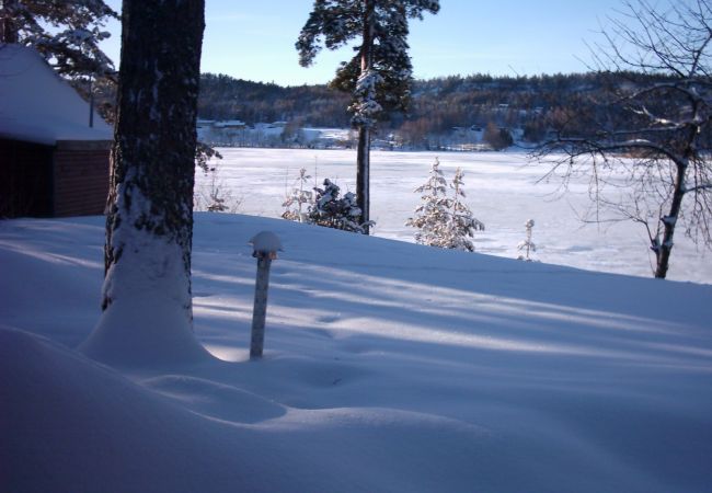 Stuga i Mellerud - Året-runt stuga vid sjön i Mellerud Dalsland