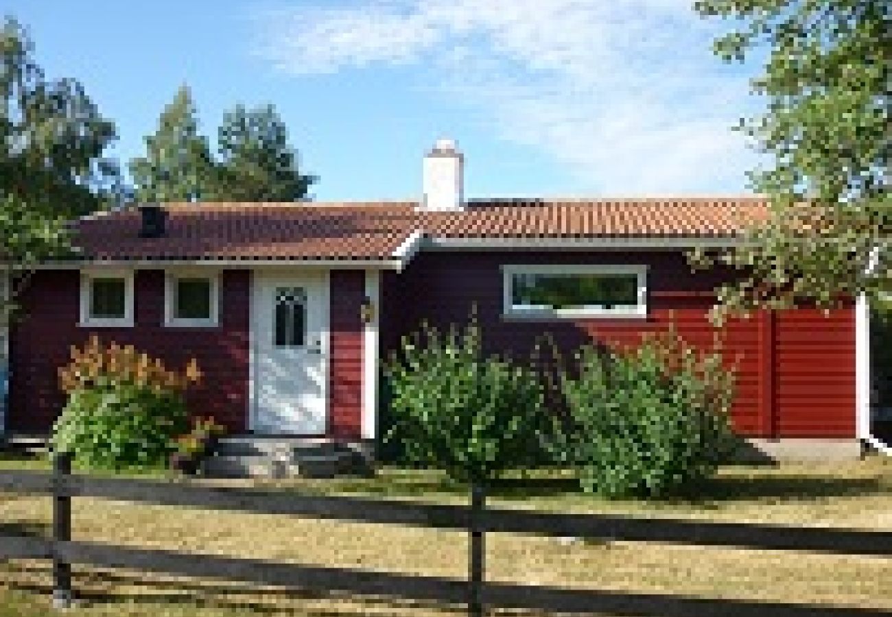 Stuga i Mörbylånga - Sommar, sol, Öland - fritidshus på södra delen av semesterön