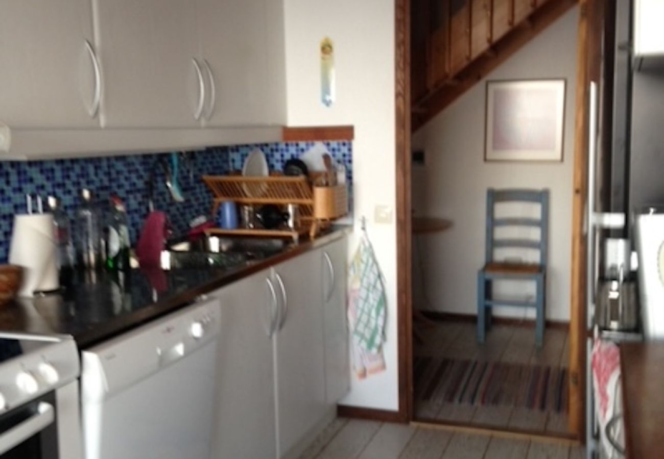 Stuga i Klädesholmen - Med havet som granne