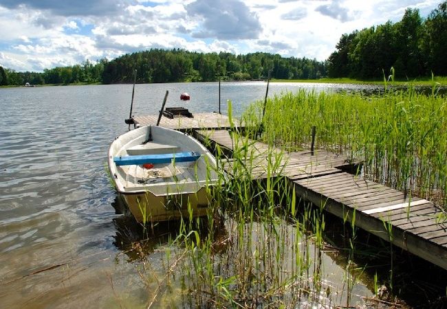 Stuga i Värmdö - Semester i Stockholms skärgård 20 meter från havet