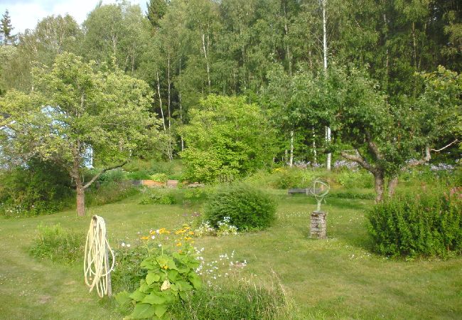 Stuga i Alstermo - Fint renoverat fritidshus i Småland