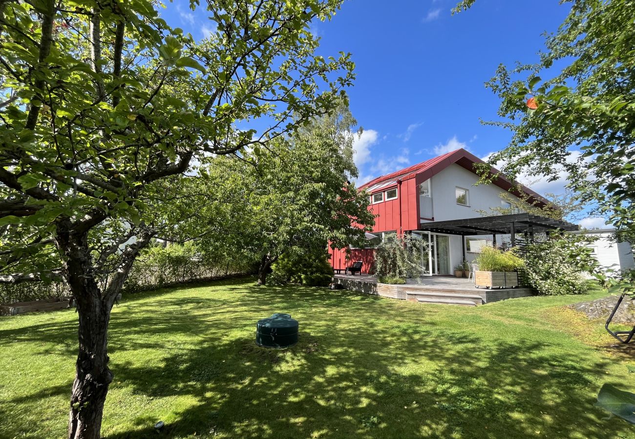 Stuga i Saltsjö-Boo - Villa nära skärgård, och badplats