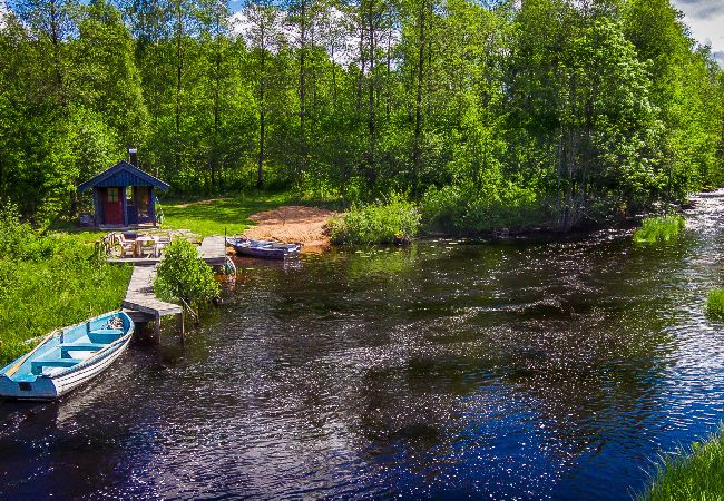 Stuga i Öxabäck - Modern sportfiskarstuga i södra Sverige