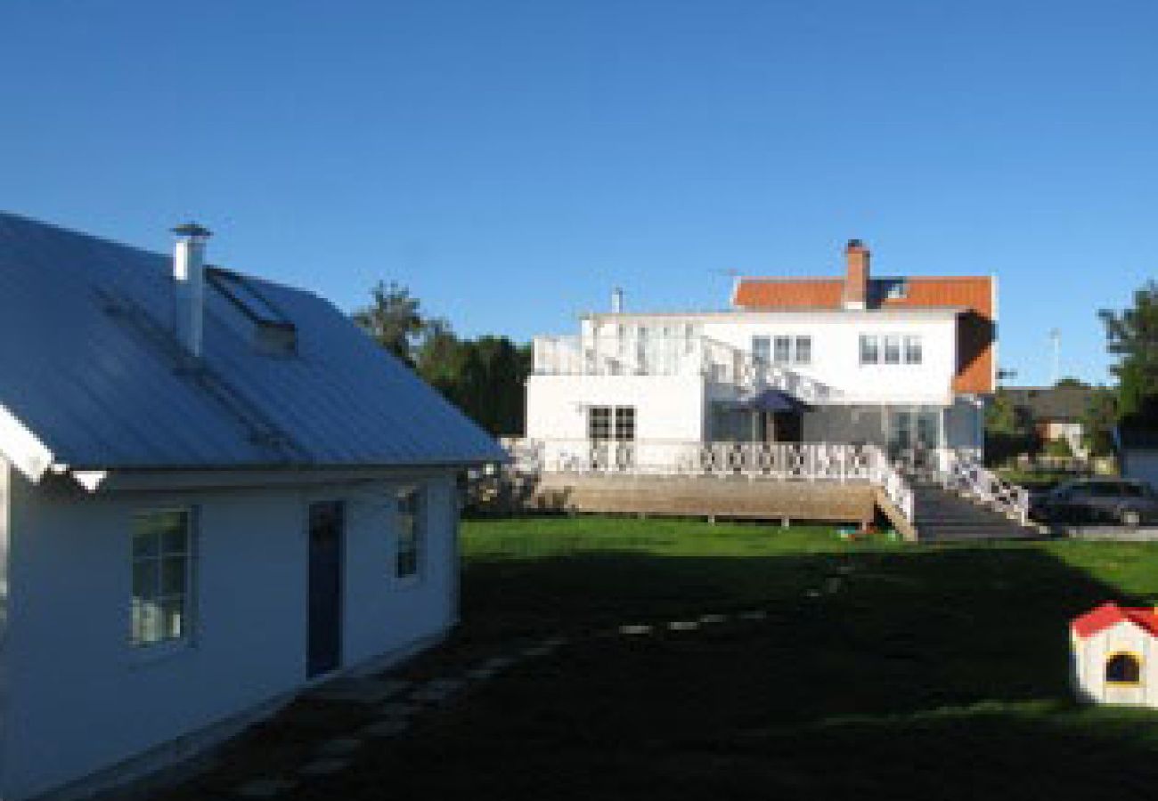 Stuga i Torhamn - Sommarparadis Torhamn med utsikt över havet