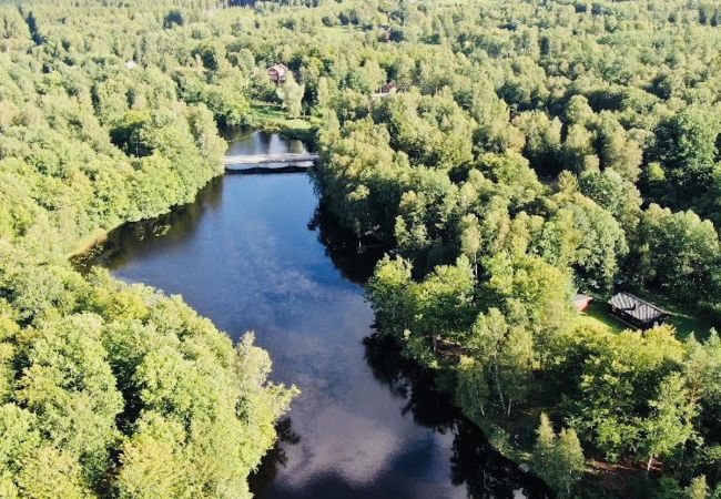 Stuga i Broby - Fräsch stuga längs Helge-Å