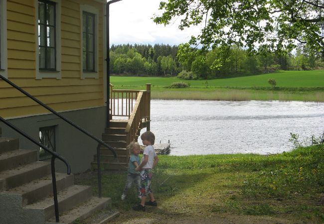 Stuga i Norsholm - Semester vid sjön Roxen, Motala Ström och Göta kanal