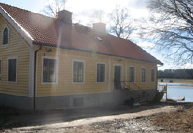 Stuga i Norsholm - Semester vid sjön Roxen, Motala Ström och Göta kanal