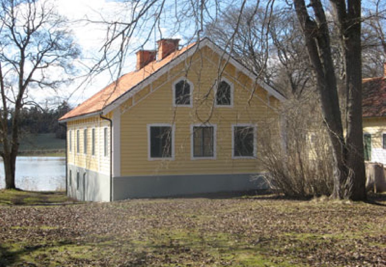 Stuga i Norsholm - Semester vid sjön Roxen, Motala Ström och Göta kanal