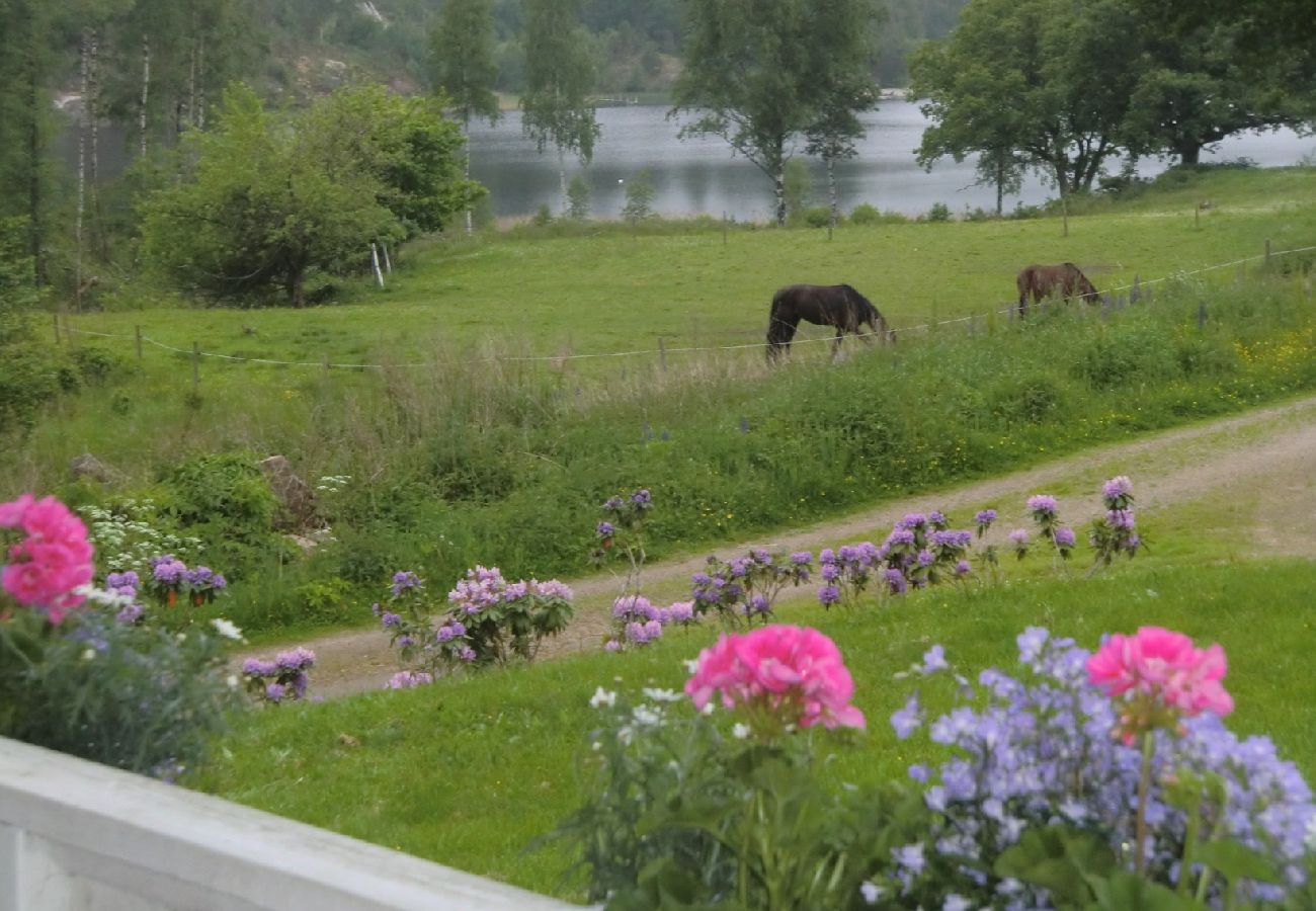 Stuga i Uddevalla - Gunnerödsjön