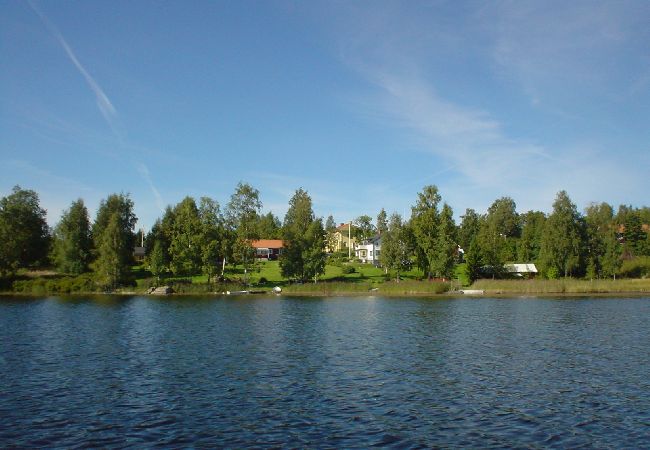 Stuga i Lesjöfors - Stort semesterhus för 18 personer i vackra Värmland