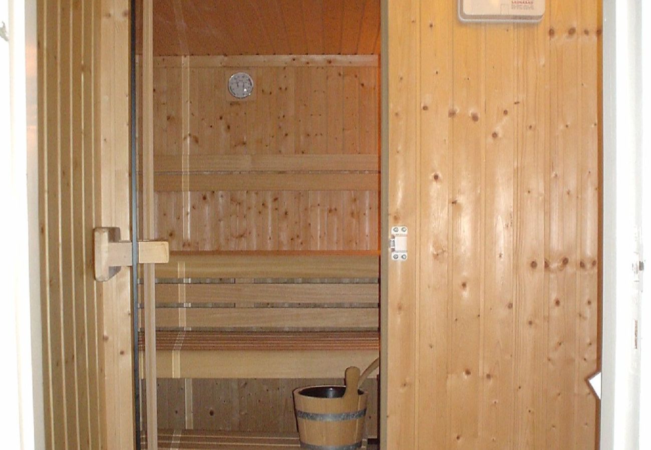 Stuga i Lesjöfors - Stort semesterhus för 18 personer i vackra Värmland