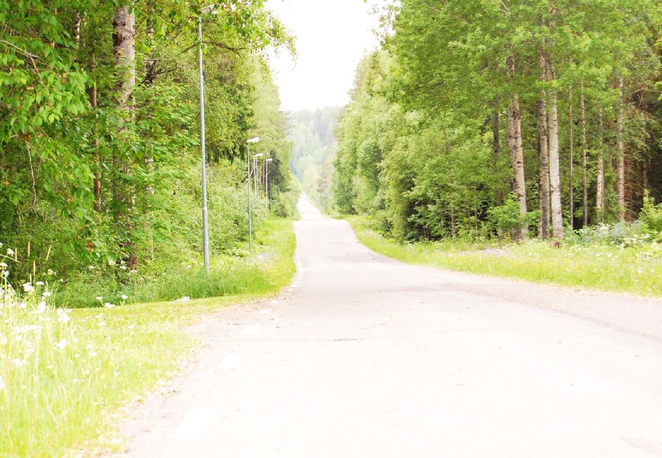 Stuga i Lesjöfors - Stort semesterhus för 18 personer i vackra Värmland