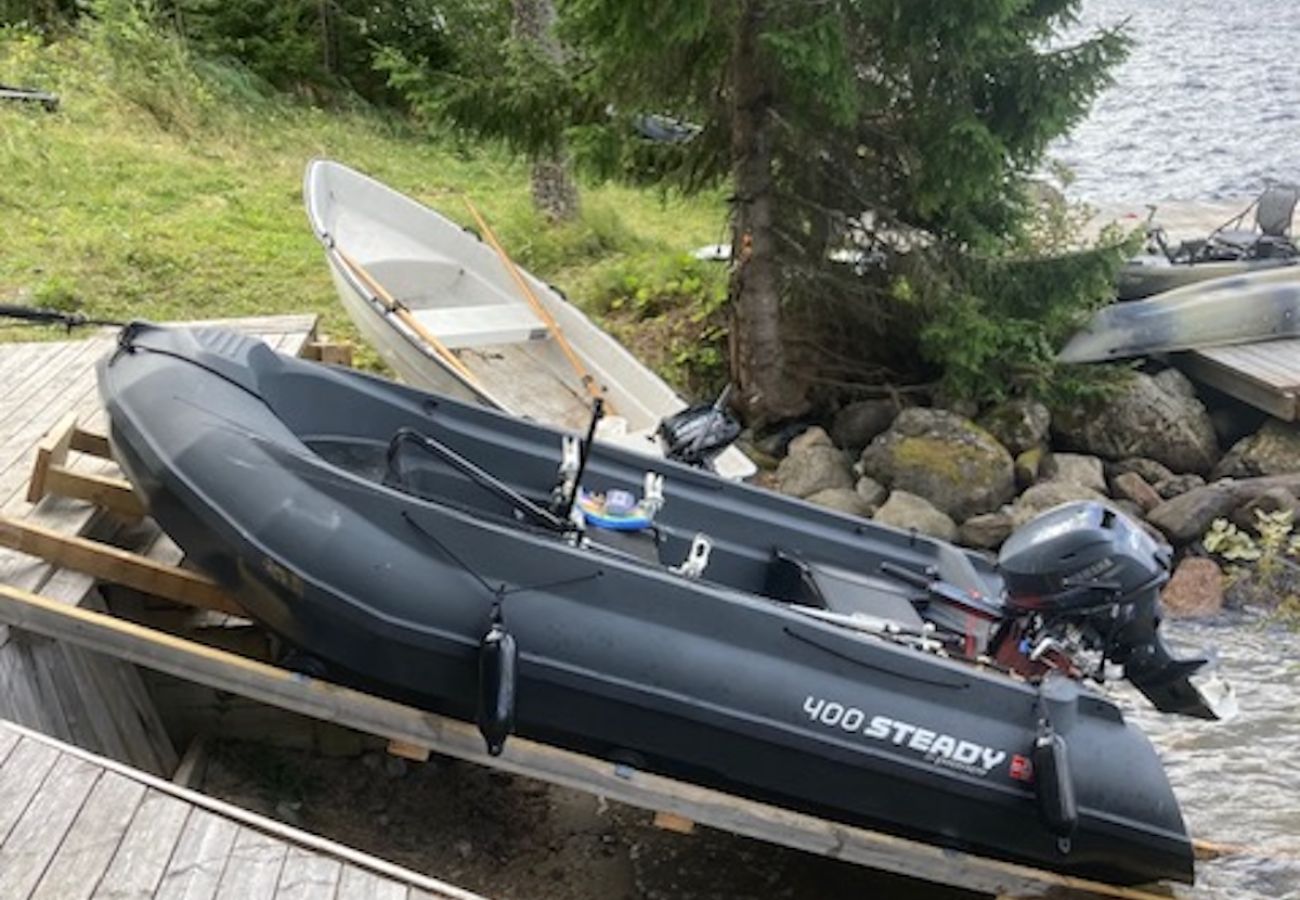 Stuga i Bräcke - Underbar komfort timmerhus precis vid sjön