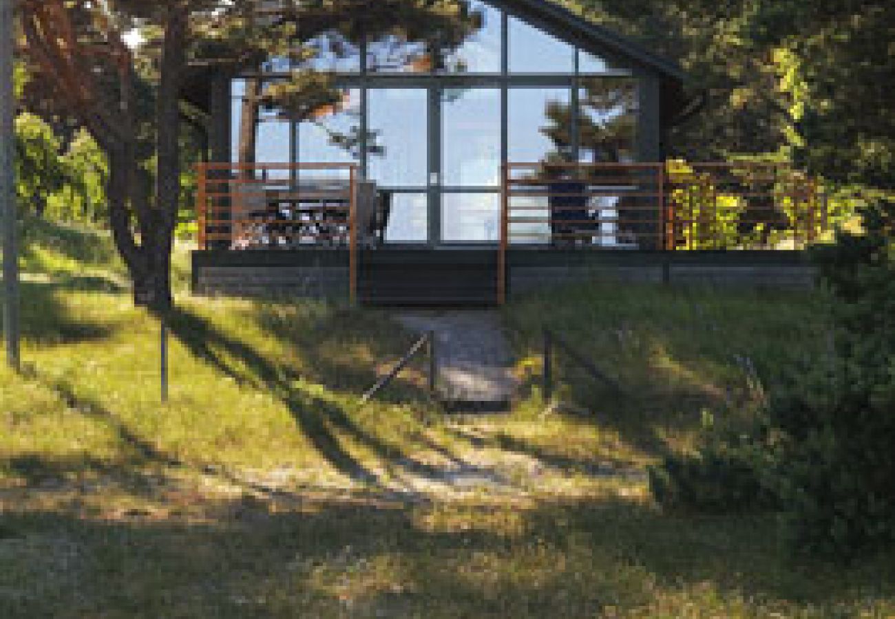 Stuga i Yngsjö - Semester i strandvilla vid havet