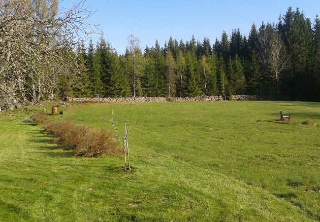 Stuga i Långasjö - Skogsgård Sibbahultsmåla Stuga i Långasjö - Skogsgård Sibbahultsmåla