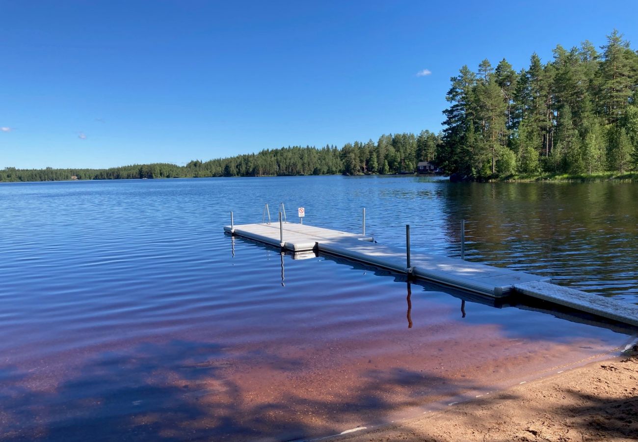 Stuga i Sunnansjö - Stuga 10 minuter från Säfsens skidområde