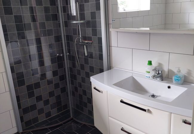 Stuga i Immeln - Nybyggd toppmodern villa med sjöutsikt Stuga i Immeln - Nybyggd toppmodern villa med sjöutsikt