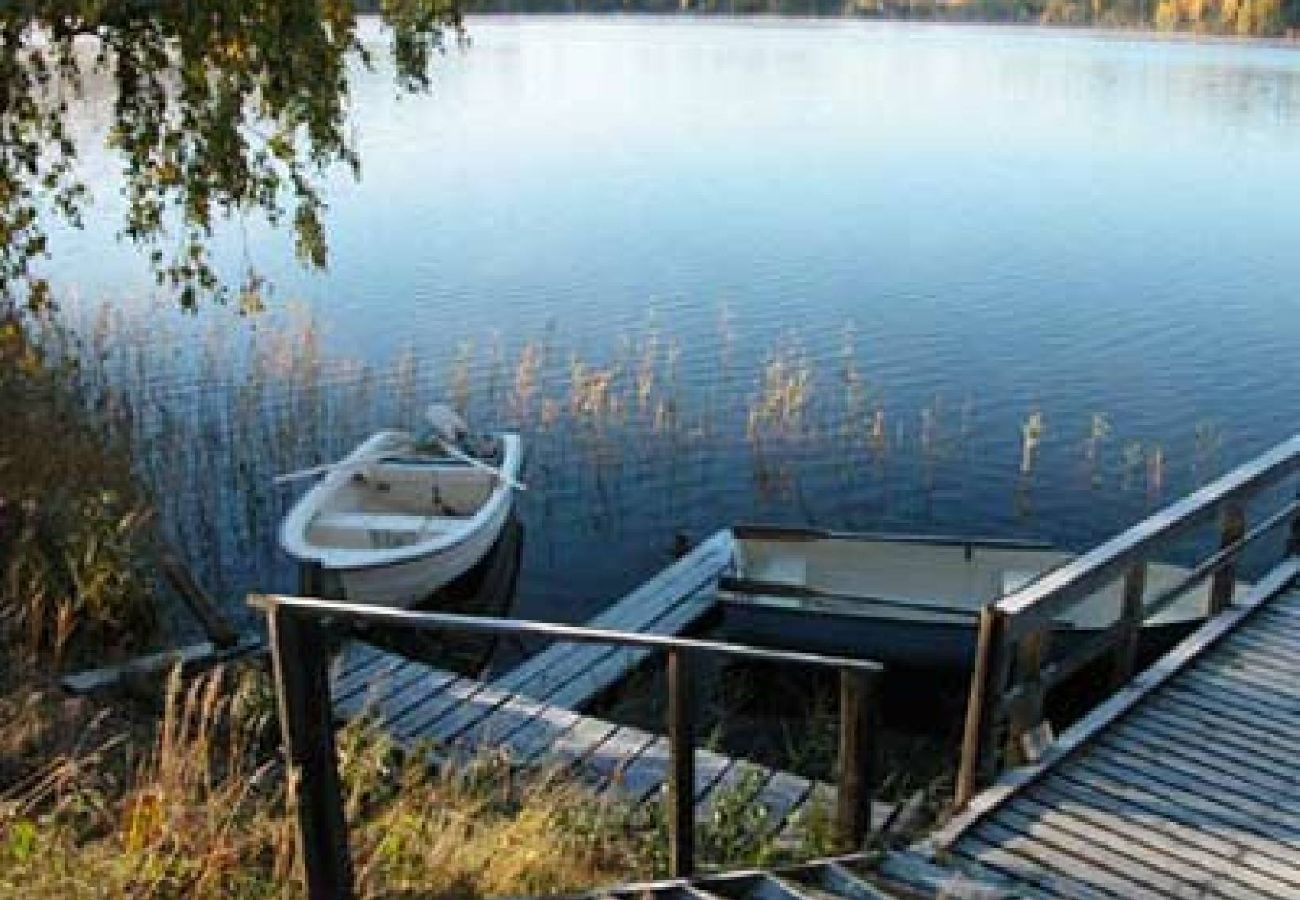 Stuga i Nordmarkshyttan - Lugnt, naturnära boende i Värmland