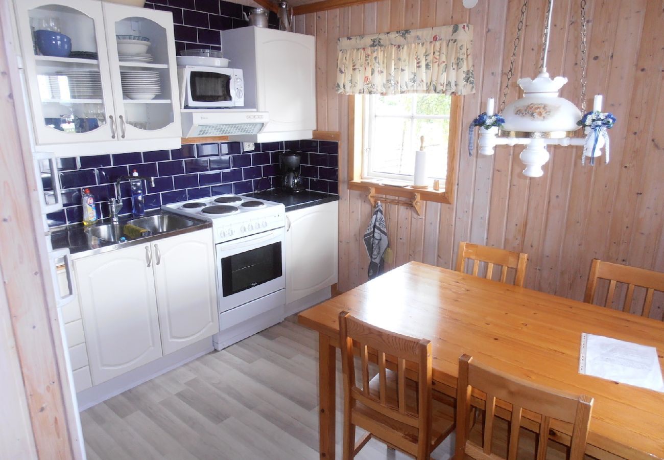Stuga i Örby - Modern stuga med fantastiskt strandläge!