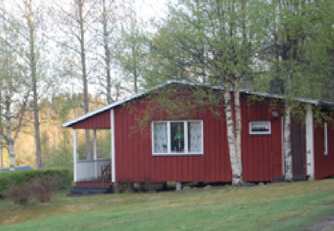 Stuga i Gräsmark - Naturskönt boende med bra fiskemöjligheter!