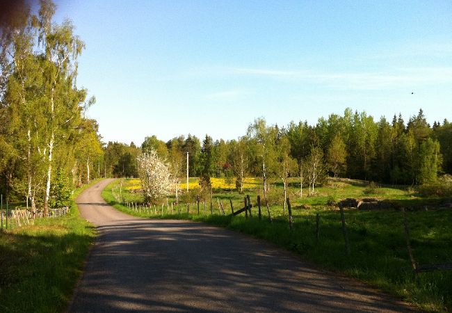 Stuga i Fagerhult - Röd liten stuga i ljuvligaste Småland Stuga i Fagerhult - Röd liten stuga i ljuvligaste Småland