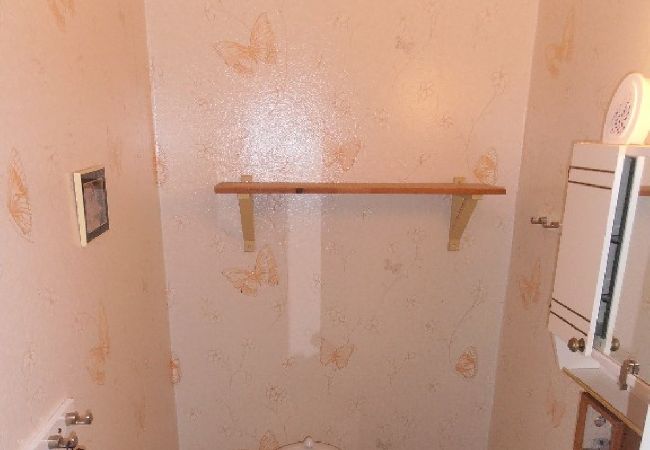 Stuga i Björklinge - Stuga direkt vid sjön Stuga i Björklinge - Stuga direkt vid sjön