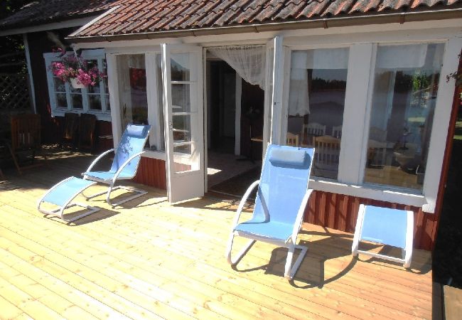 Stuga i Björklinge - Stuga direkt vid sjön Stuga i Björklinge - Stuga direkt vid sjön