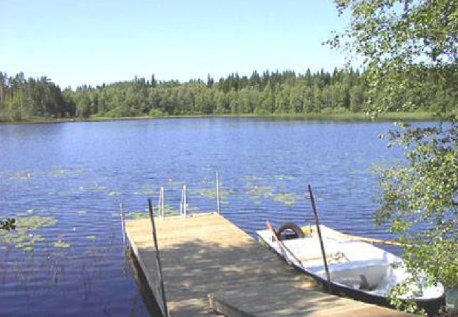 Stuga i Vissefjärda - Farmors stugan närs sjön