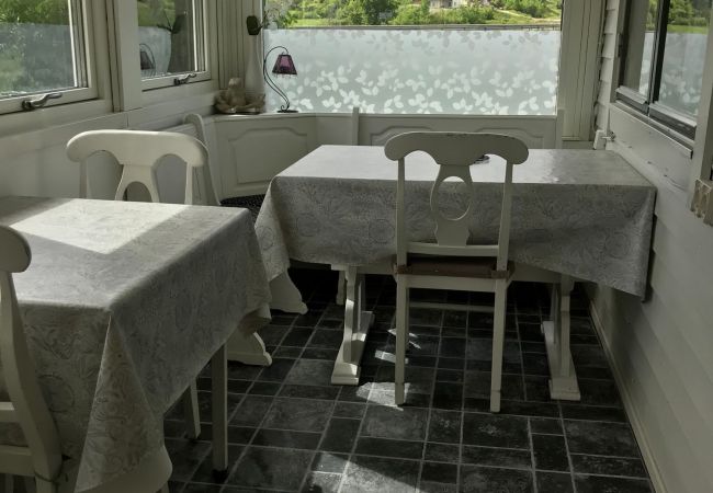 Stuga i Finspång - Fin stuga vid sjön Glan Stuga i Finspång - Fin stuga vid sjön Glan