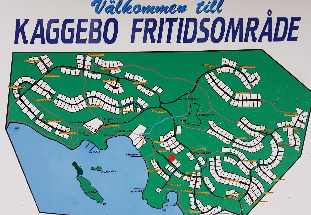 Stuga i Valdemarsvik - Skärgårdsstuga vid Östersjön med delvis havsutsikt