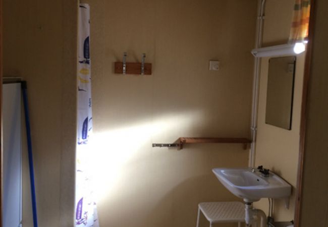 Stuga i Arboga - Direkt vid Hjälmarens strand Stuga i Arboga - Direkt vid Hjälmarens strand