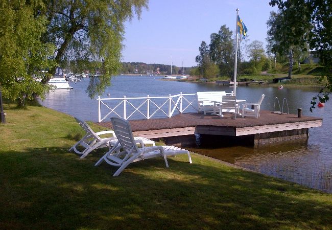Stuga i Österskär - Med egen badstrand och brygga i Stockholms nära Skärgård Stuga i Österskär - Med egen badstrand och brygga i Stockholms nära Skärgård