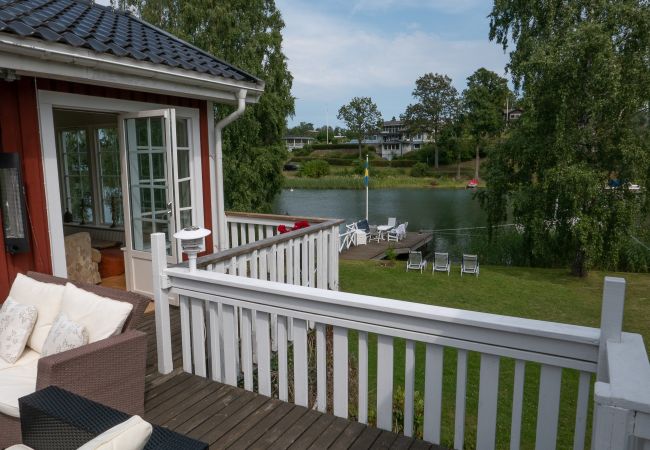 Stuga i Österskär - Med egen badstrand och brygga i Stockholms nära Skärgård Stuga i Österskär - Med egen badstrand och brygga i Stockholms nära Skärgård