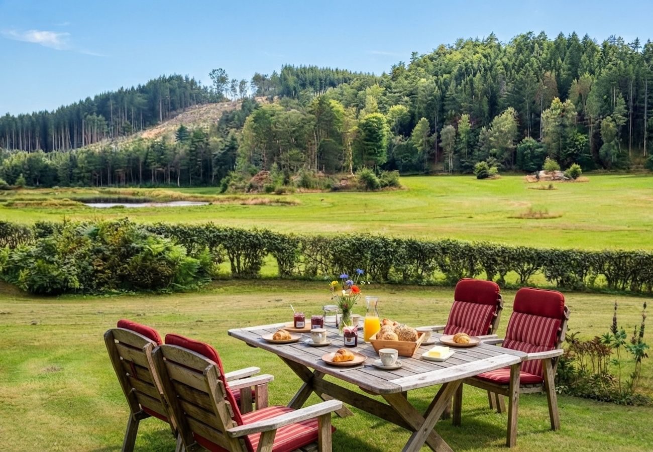 Stuga i Kvibille - Semesterhus i fantastisk natur i Halland med bastu