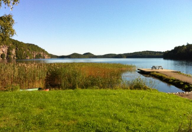 Stuga i Veddige - Stort och sjönära fritidshus i utkanten av skogen  Stuga i Veddige - Stort och sjönära fritidshus i utkanten av skogen