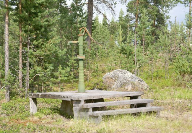 Stuga i Arvidsjaur - Stuga vid sjön i Lappland i avskilt läge